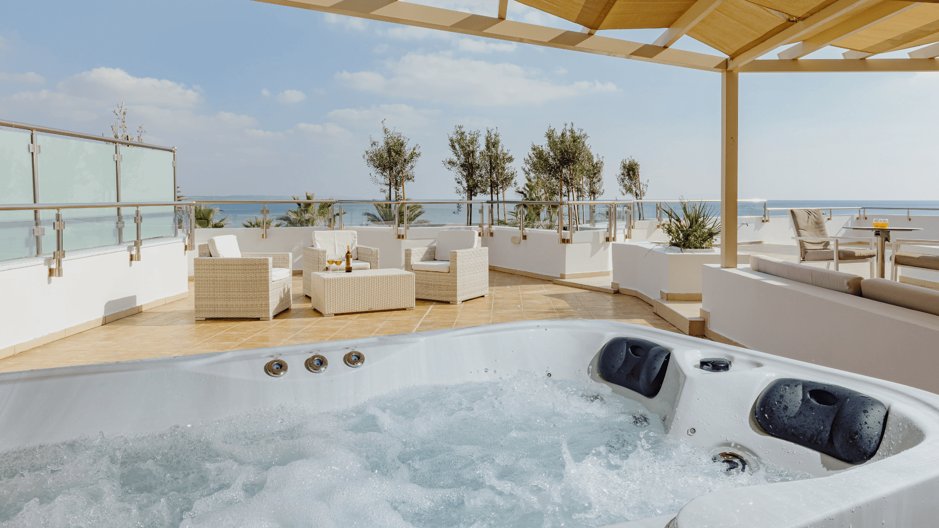 Mini Full Sea View Suite with Private Outdoor Jacuzzi & Superior Terrace